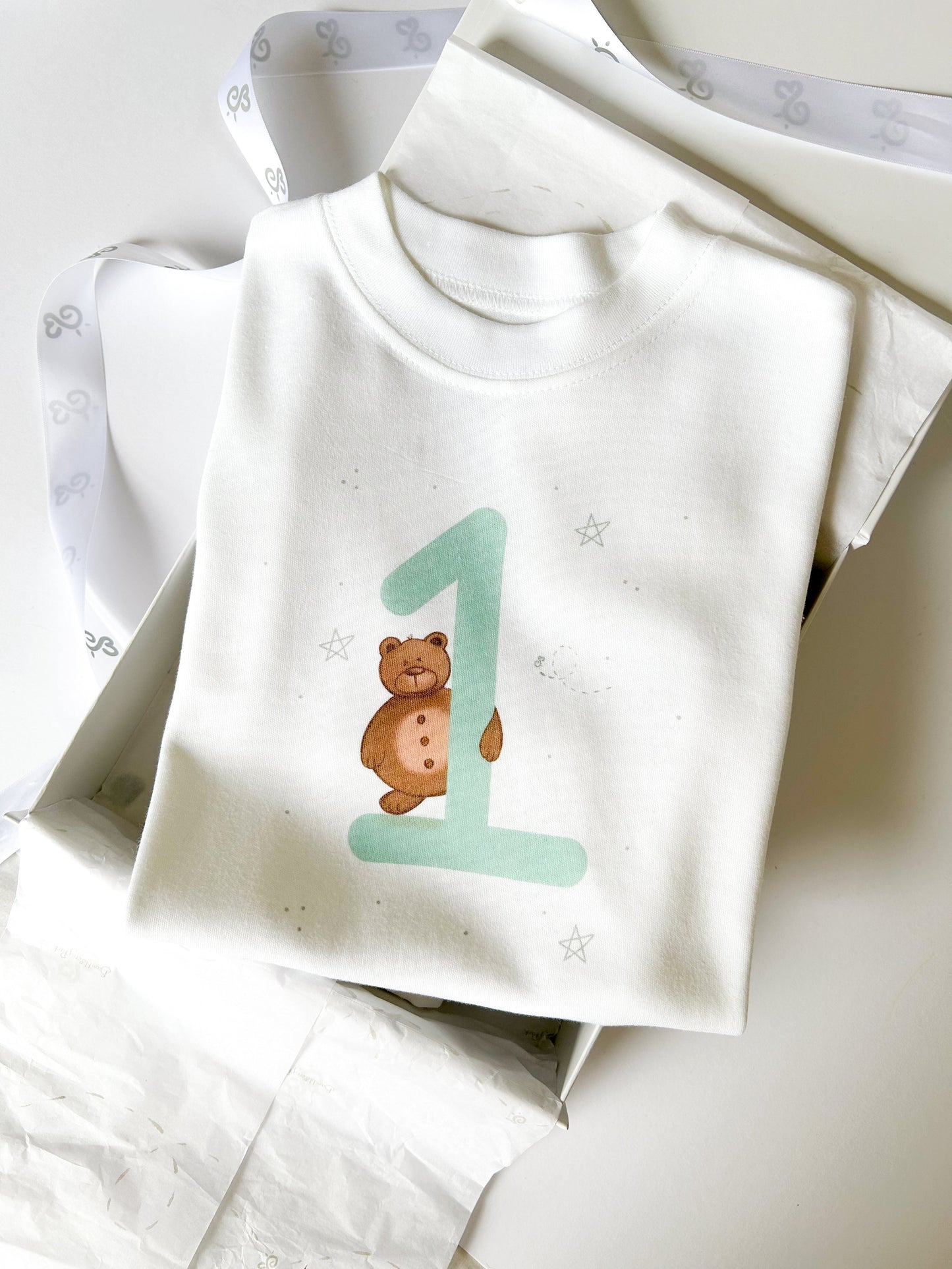 keepsake 1st birthday gift set of personalised milestone birthday teddy bear t-shirt and luxury memory box